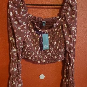 Burgundy Floral Top Size: M